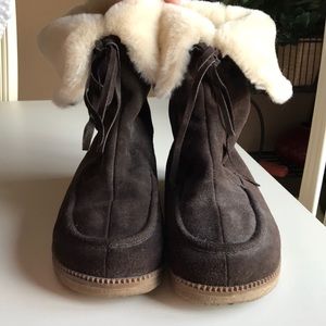 Brand new KORS BY MICHAEL KORS suede & fur boots